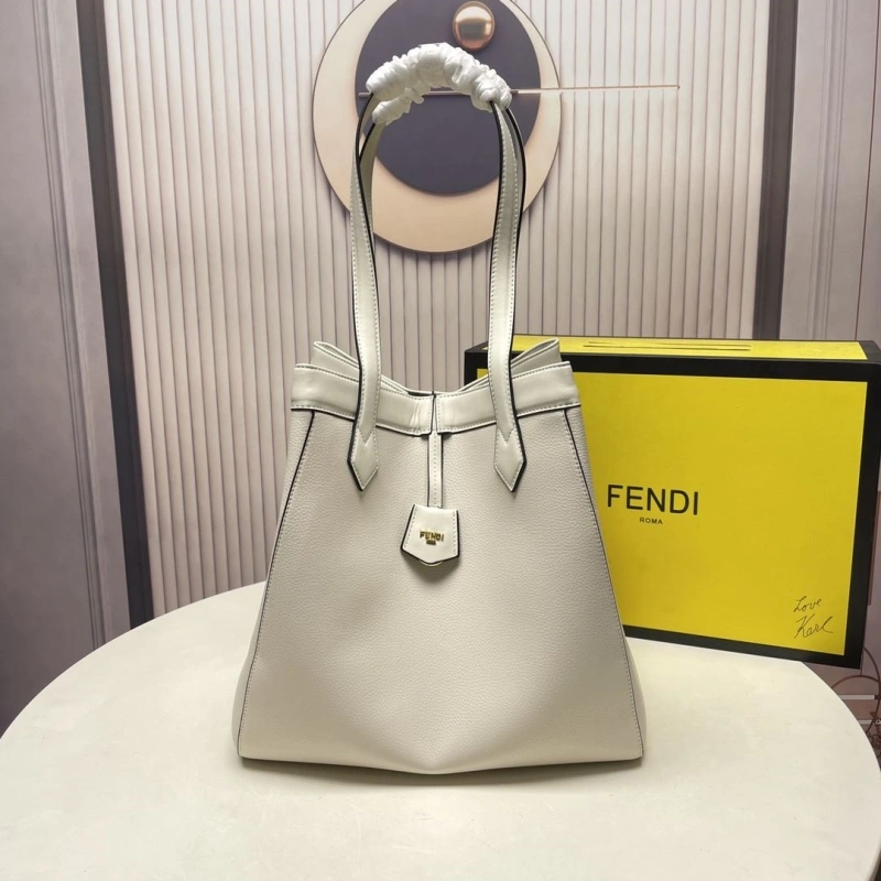 Fendi Shopping Bags 4220-0082
