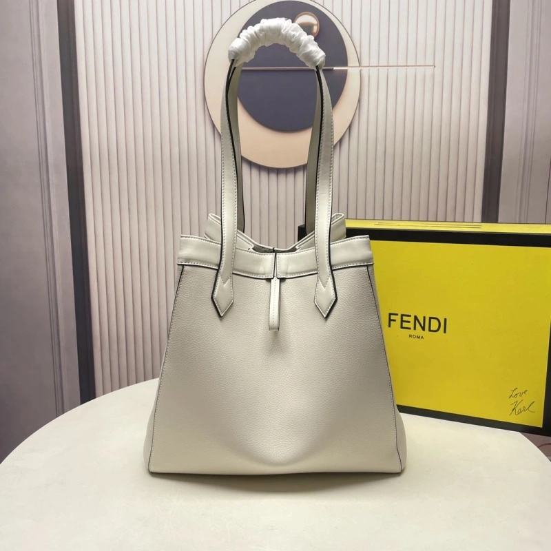 Fendi Shopping Bags 4220-0082