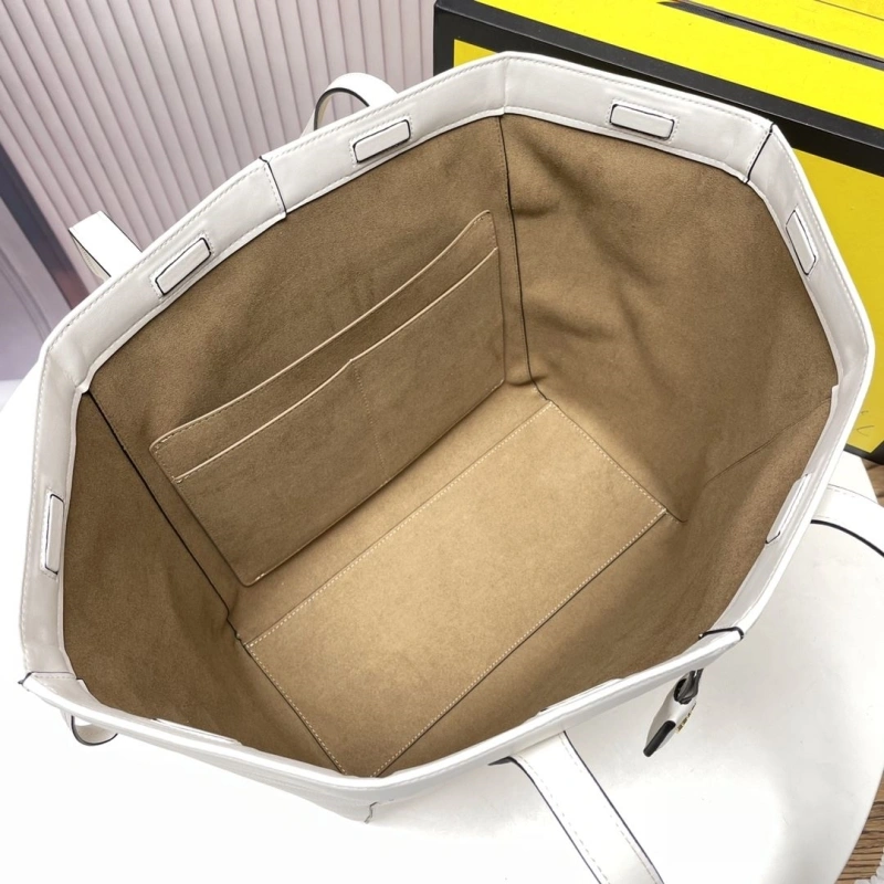 Fendi Shopping Bags 4220-0082