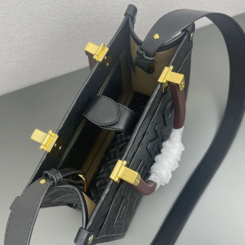 Fendi Shopping Bags 4220-0088