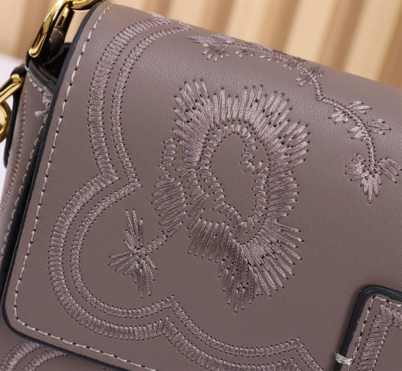 Fendi Top Handle Bags 4220-0093