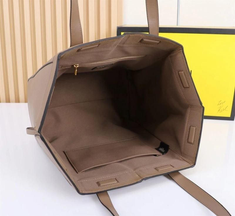 Fendi Top Handle Bags 4220-0094
