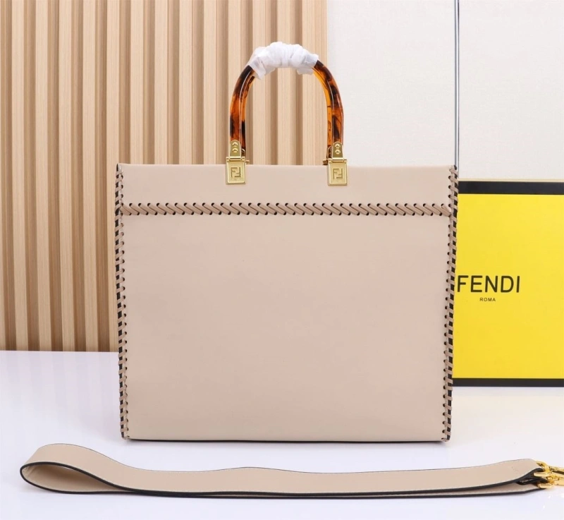 Fendi Shopping Bags 4220-0101