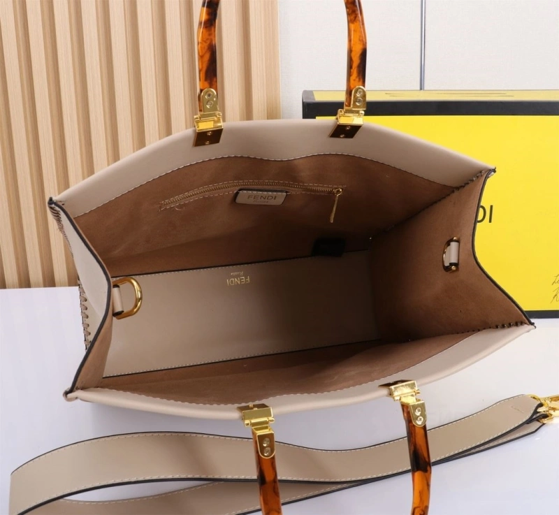 Fendi Shopping Bags 4220-0101