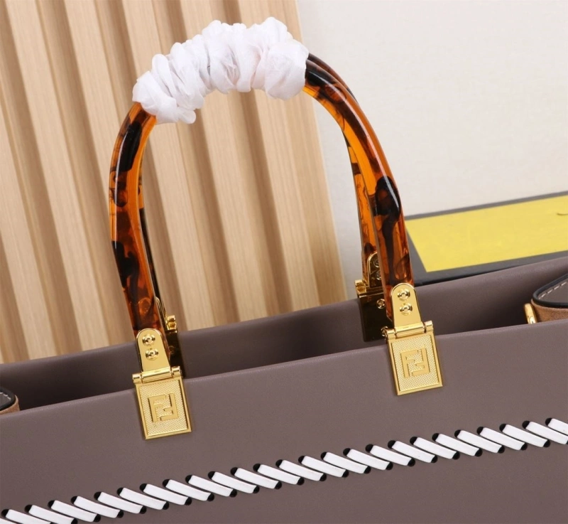 Fendi Shopping Bags 4220-0102
