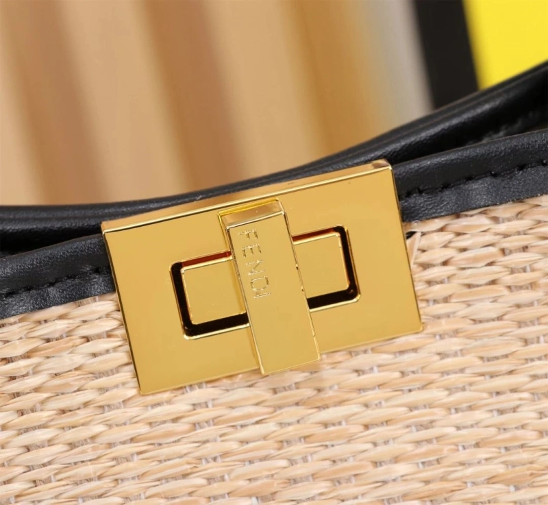 Fendi Shopping Bags 4220-0123