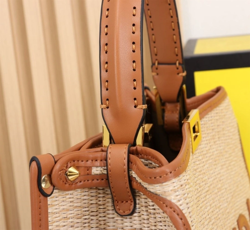 Fendi Shopping Bags 4220-0124