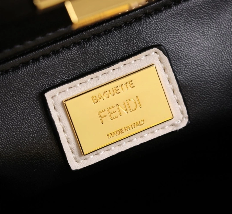 Fendi Top Handle Bags 4220-0127