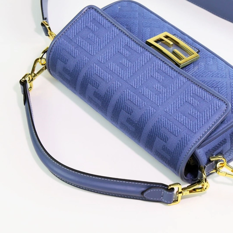 Fendi Satchel Bags 4220-0138