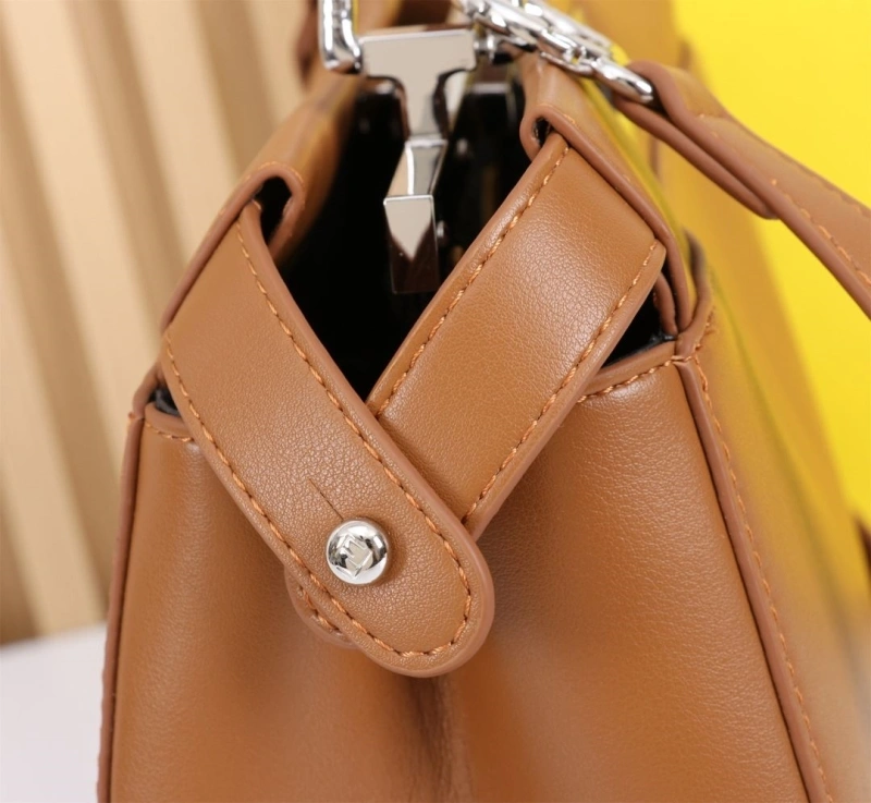 Fendi Top Handle Bags 4220-0146