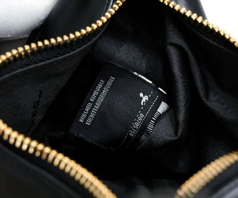 Fendi Satchel Bags 4220-0193