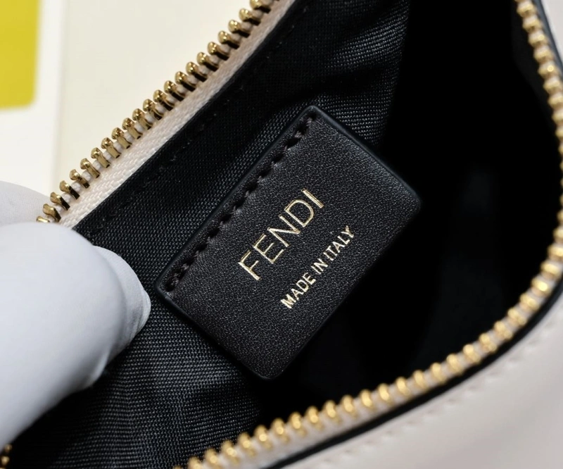 Fendi Satchel Bags 4220-0196