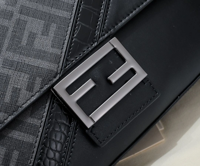 Fendi Top Handle Bags 4220-0202