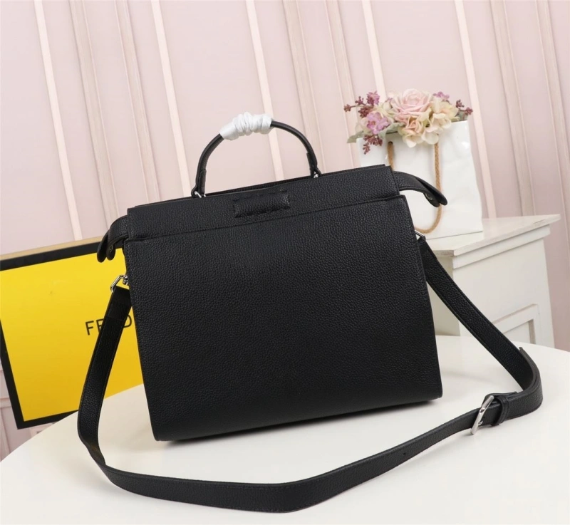 Fendi Shopping Bags 4220-0223