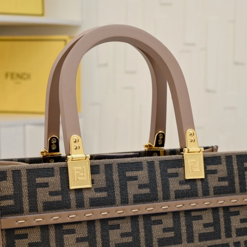 Fendi Shopping Bags 4220-0224
