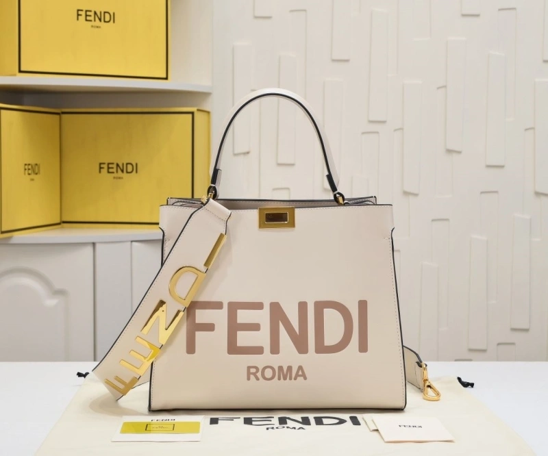 Fendi Shopping Bags 4220-0226