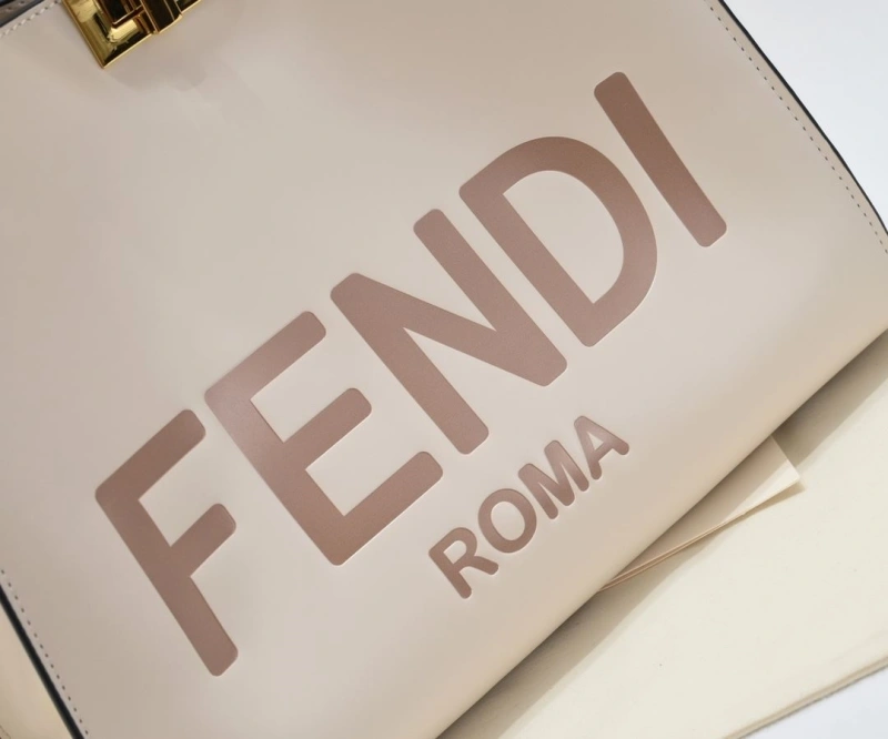 Fendi Shopping Bags 4220-0226