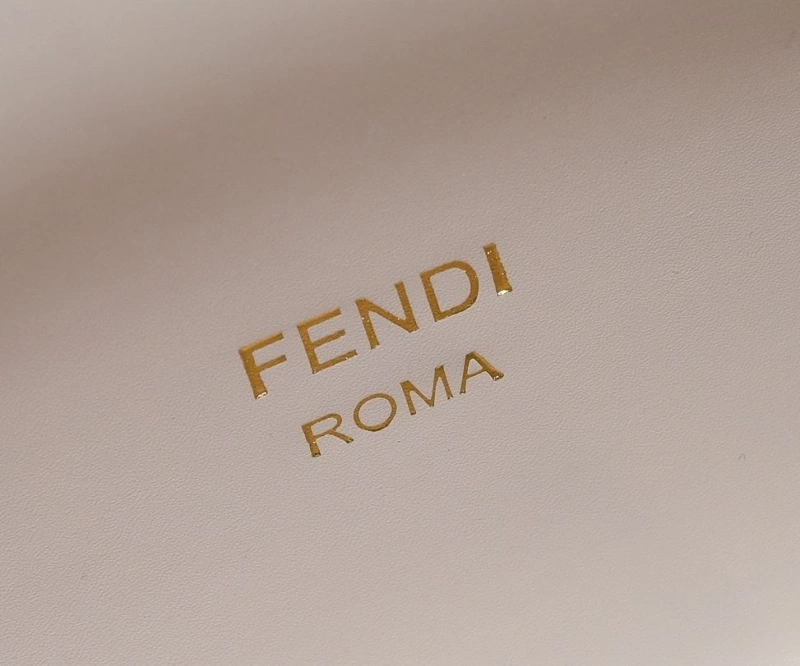 Fendi Shopping Bags 4220-0226