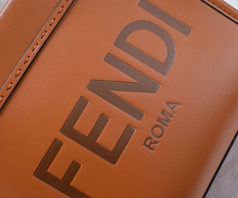 Fendi Shopping Bags 4220-0230