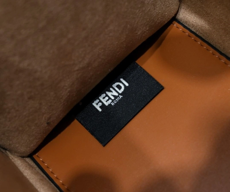 Fendi Shopping Bags 4220-0230