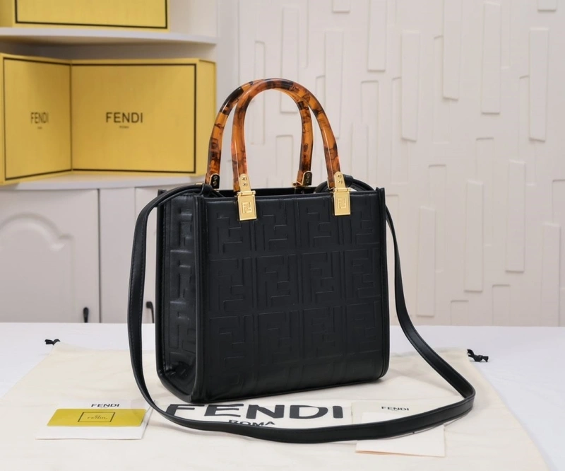 Fendi Shopping Bags 4220-0232