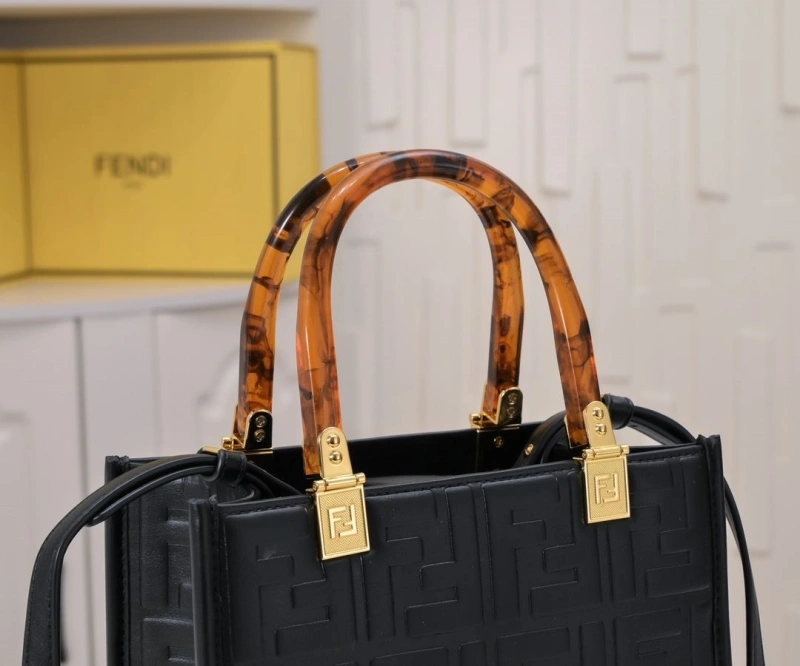 Fendi Shopping Bags 4220-0232