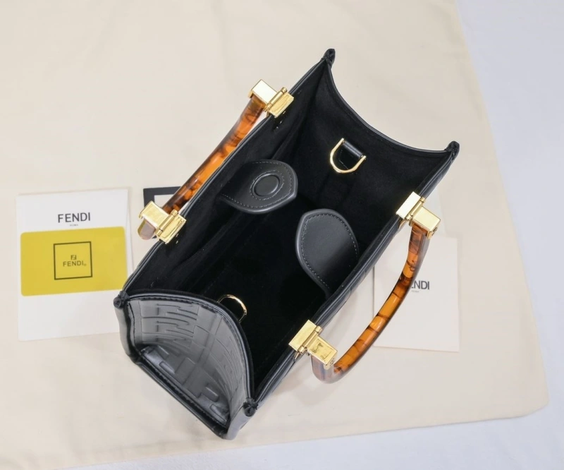 Fendi Shopping Bags 4220-0232