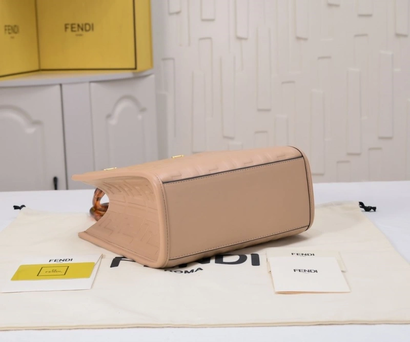 Fendi Shopping Bags 4220-0233