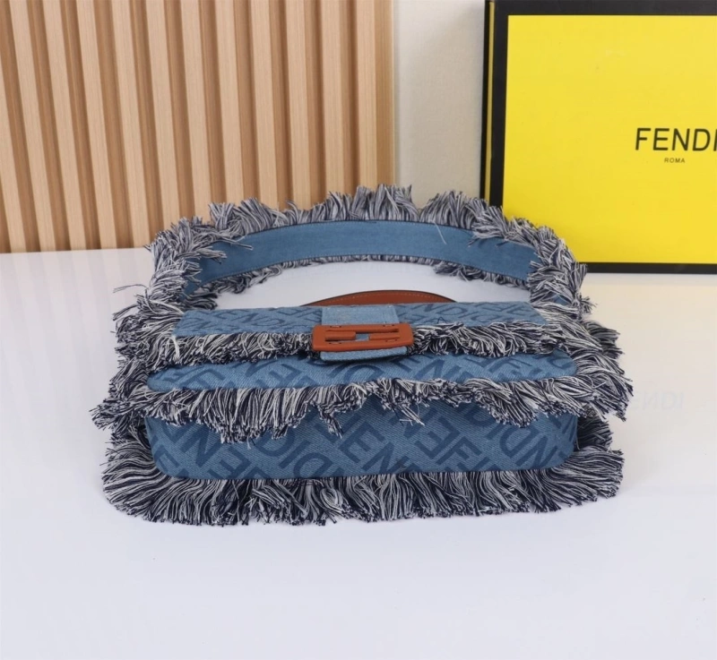 Fendi Top Handle Bags 4220-0237