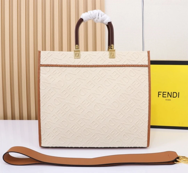 Fendi Shopping Bags 4220-0251