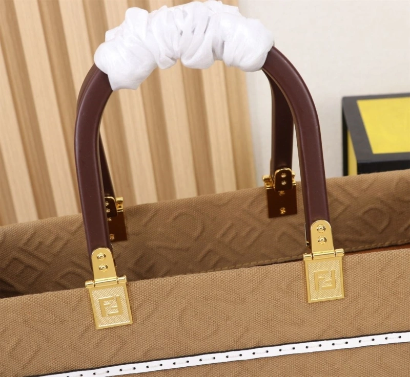 Fendi Shopping Bags 4220-0252