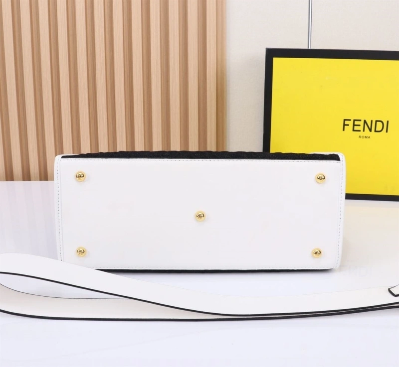 Fendi Shopping Bags 4220-0253