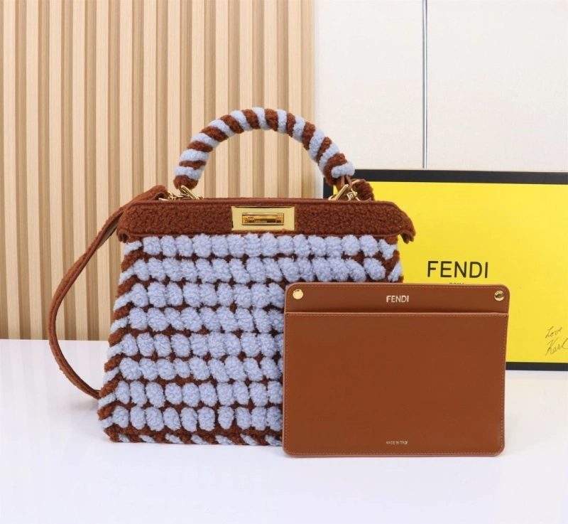 Fendi Shopping Bags 4220-0257