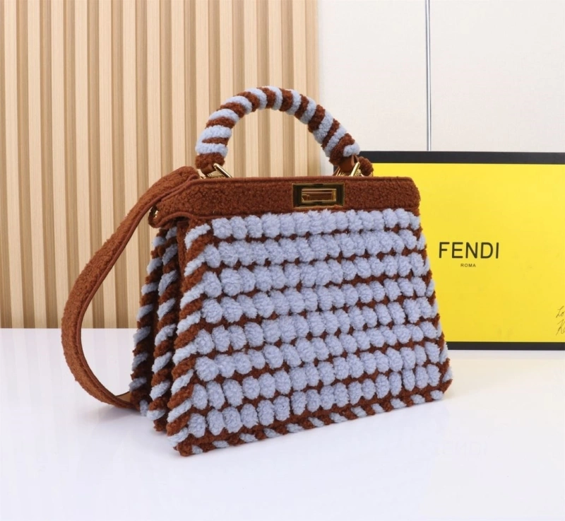 Fendi Shopping Bags 4220-0257