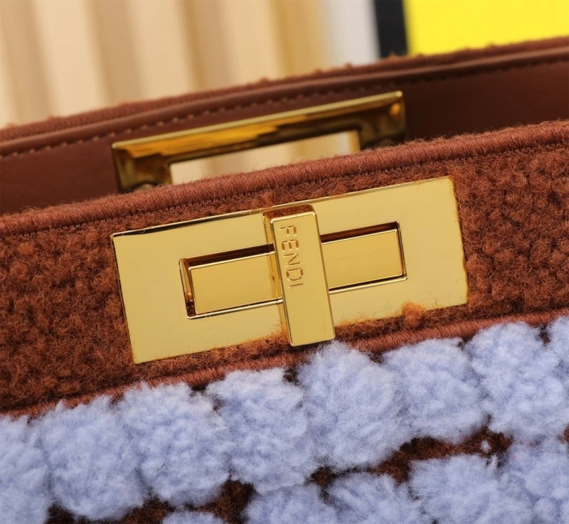 Fendi Shopping Bags 4220-0257