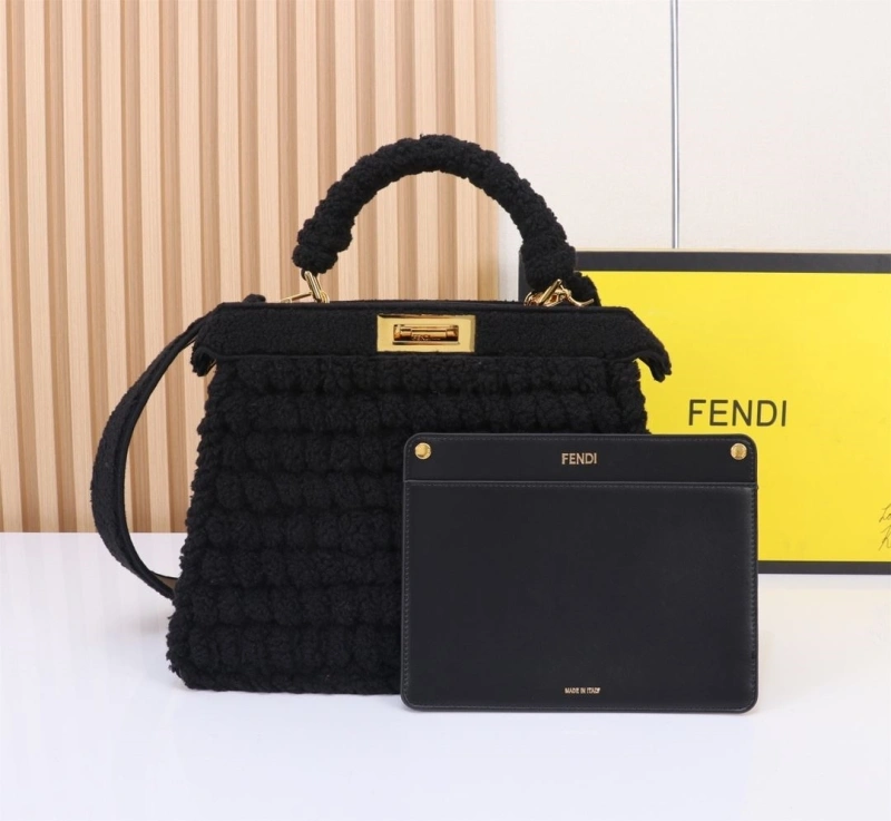 Fendi Shopping Bags 4220-0260