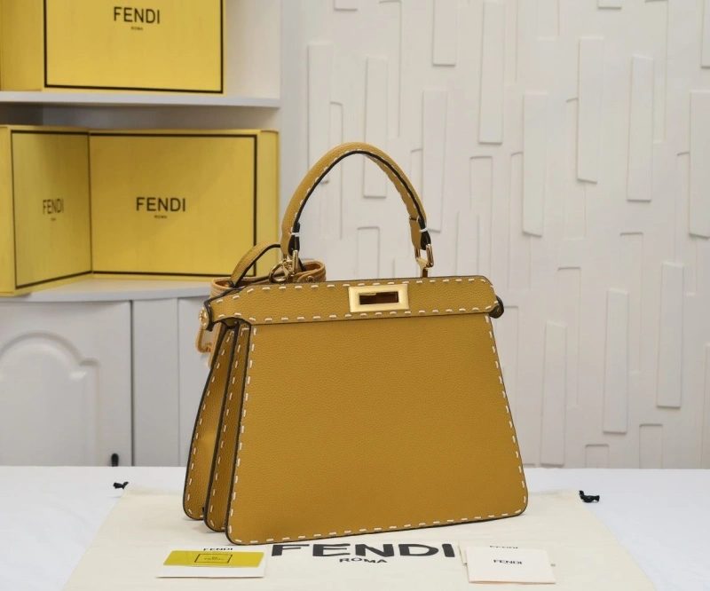 Fendi Shopping Bags 4220-0261