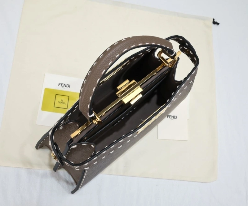 Fendi Shopping Bags 4220-0264