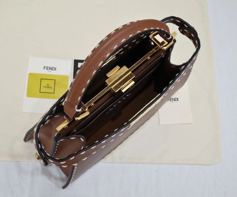 Fendi Shopping Bags 4220-0265