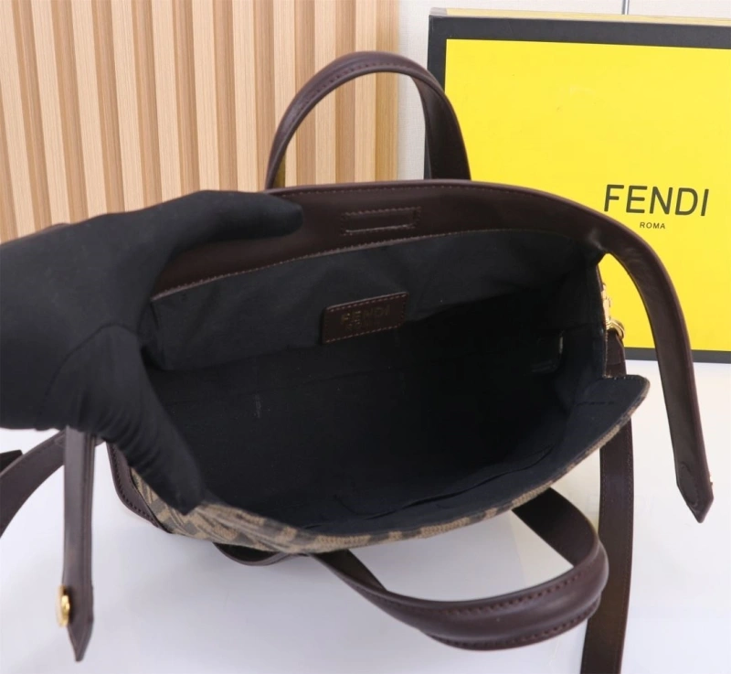 Fendi Shopping Bags 4220-0266