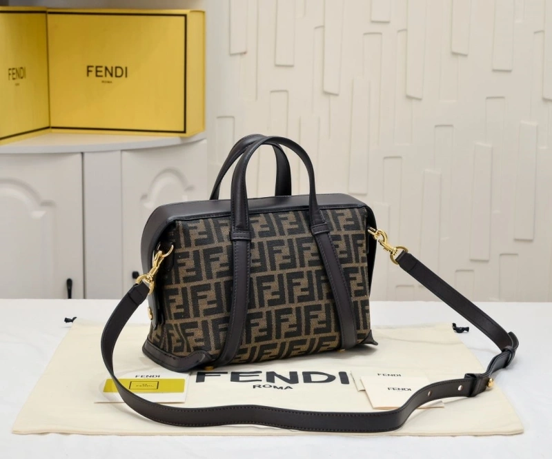 Fendi Shopping Bags 4220-0267