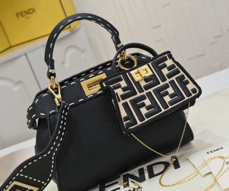 Fendi Shopping Bags 4220-0268