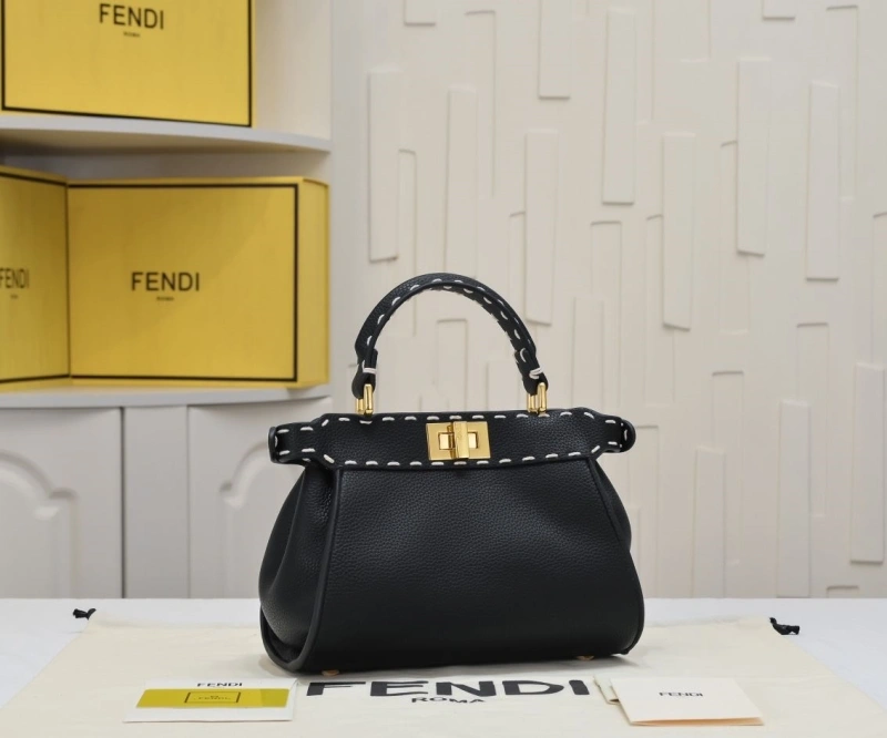 Fendi Shopping Bags 4220-0268
