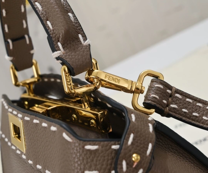 Fendi Shopping Bags 4220-0269