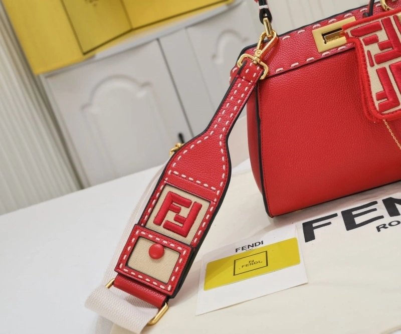 Fendi Shopping Bags 4220-0273