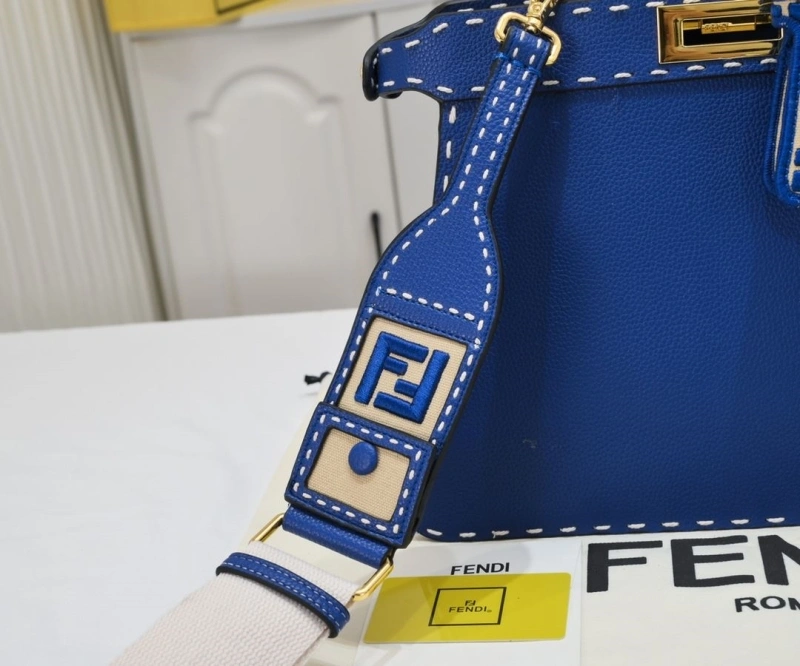 Fendi Shopping Bags 4220-0275
