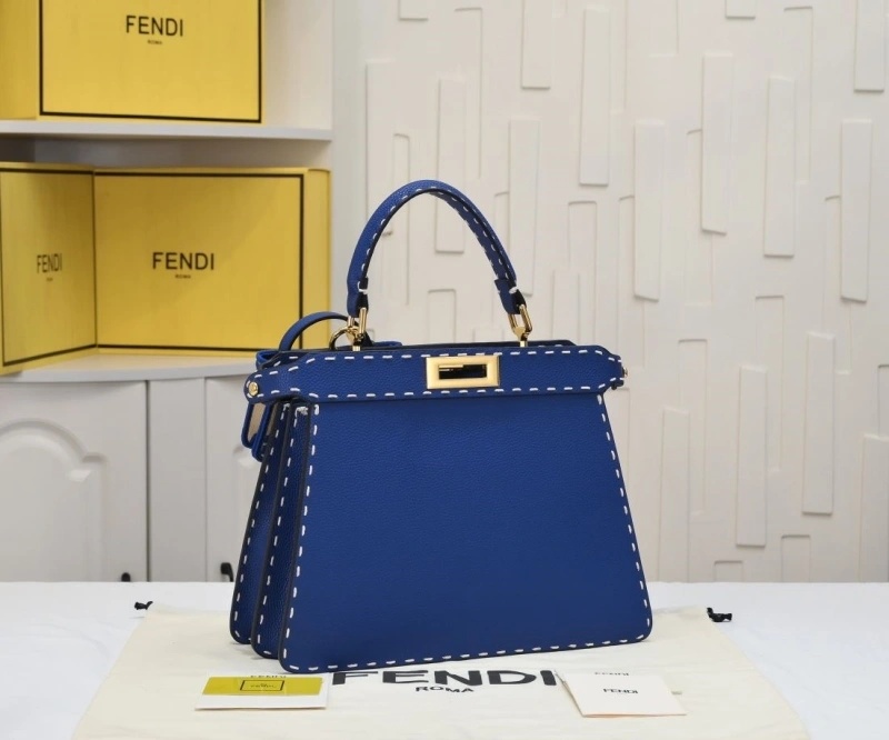 Fendi Shopping Bags 4220-0275