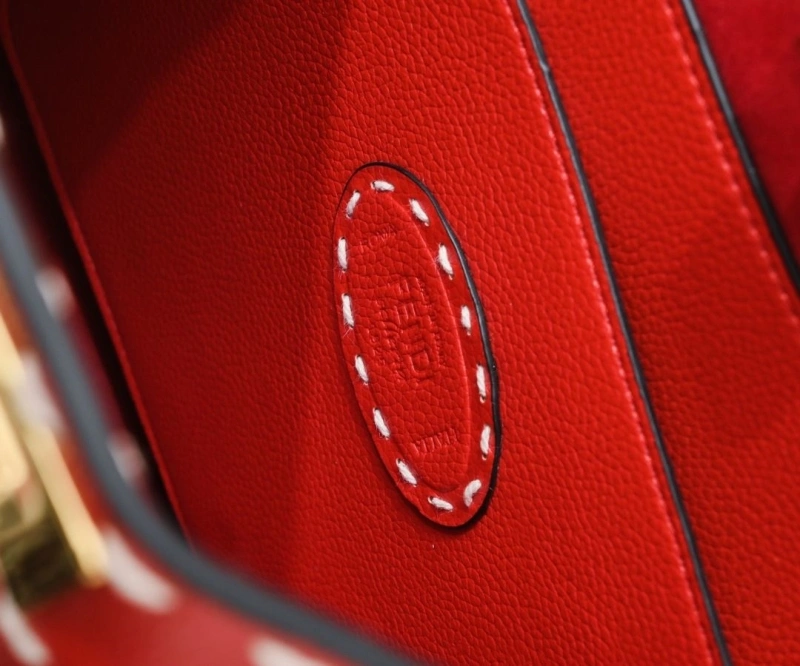 Fendi Shopping Bags 4220-0276