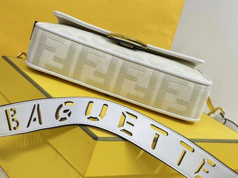 Fendi Satchel Bags 4220-0277