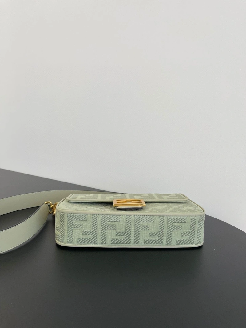 Fendi Satchel Bags 4220-0285